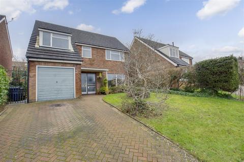 4 bedroom detached house for sale, Brands Hill Avenue, High Wycombe HP13