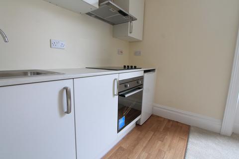 2 bedroom flat to rent, Verulam Place, Bournemouth,