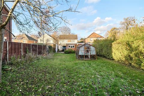 3 bedroom detached house for sale, Fleet Road, Hampshire GU14