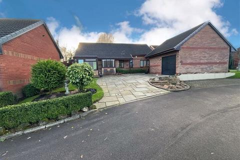 3 bedroom detached bungalow for sale, Abbots Meadow, Sothall, Sheffield, S20 2QU