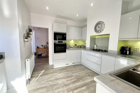38 Retford Road, Sheffield, S13 9LE