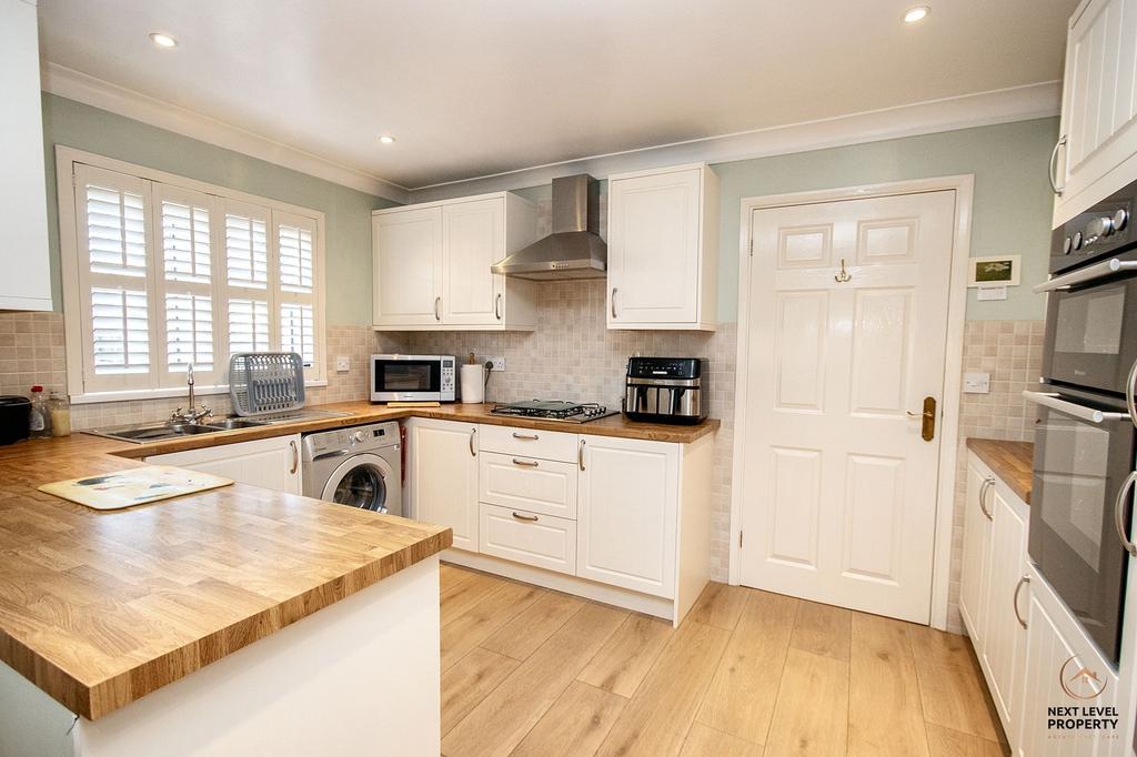 Kitchen/Breakfast Room