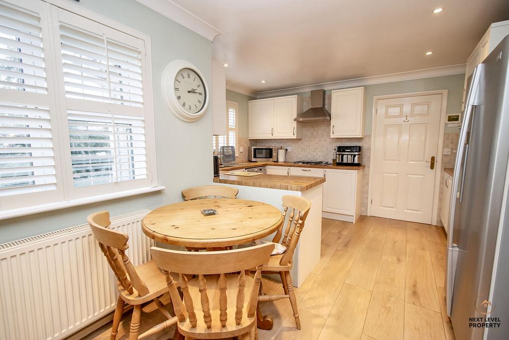 Kitchen/Breakfast Room