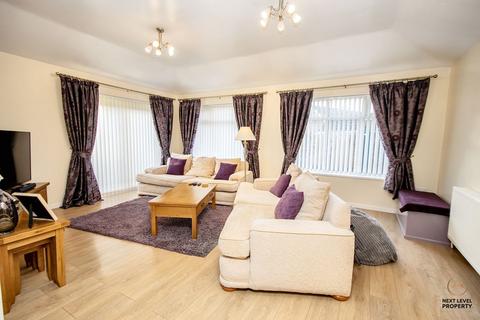 3 bedroom chalet for sale, Bullfinch Way, Friday Bridge, PE14