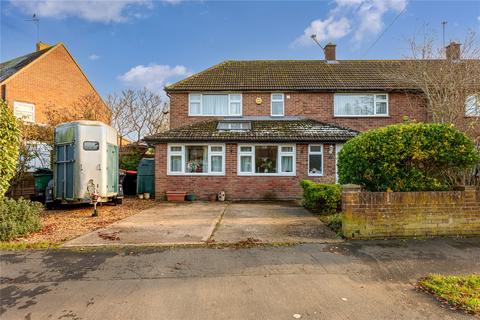 4 bedroom semi-detached house for sale, Preston Road, Toddington, Bedfordshire, LU5