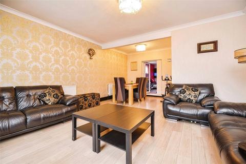 3 bedroom end of terrace house to rent, Crescent Road, Middlesbrough TS1