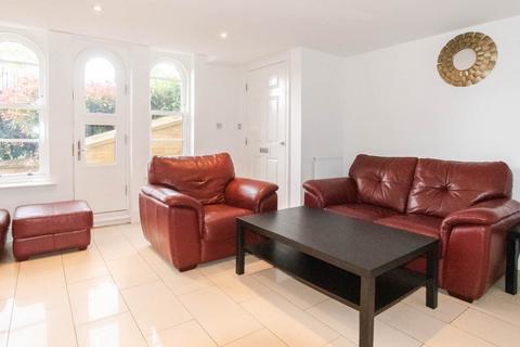 1 bedroom apartment for sale, Royal Drive, London N11