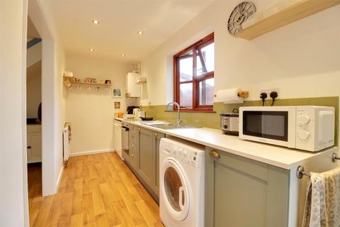 37 Caddywell Meadow, Torrington, EX38 7NZ