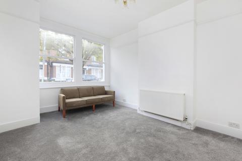 4 bedroom terraced house to rent, Margate Road, London SW2