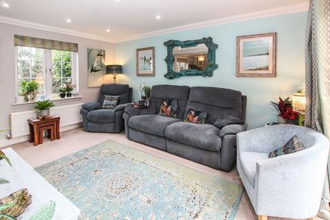 2 Barnes Way, Herne Bay, CT6 6RX