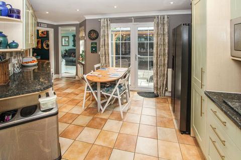 2 Barnes Way, Herne Bay, CT6 6RX