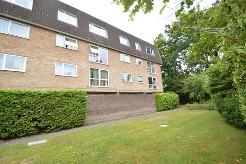 2 bedroom apartment to rent, ADDLESTONE