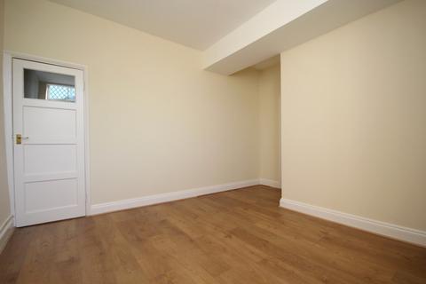 1 bedroom apartment to rent, West Drive, Reading RG10