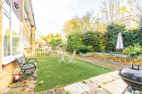 2 bedroom apartment for sale, Luton Road, Hertfordshire AL5