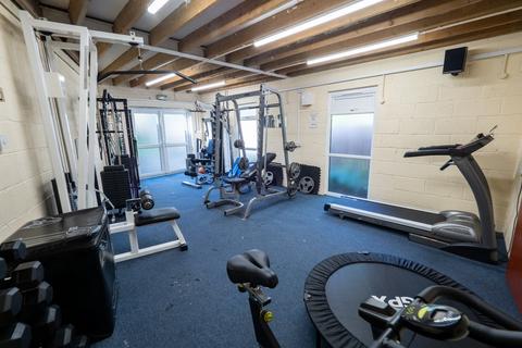 10 Alpine View, Carshalton, SM5 3QJ