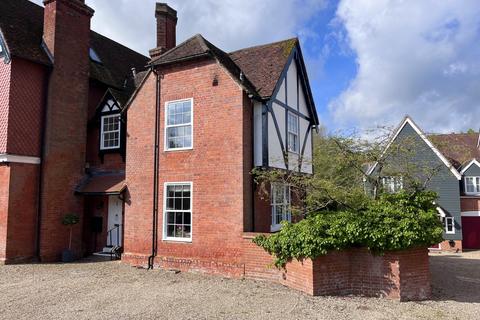 3 bedroom end of terrace house for sale, Vicarage Road, Braintree CM7