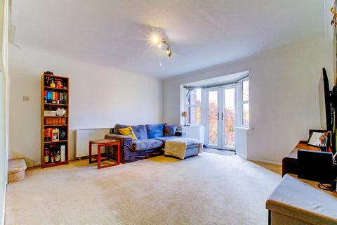 2 bedroom end of terrace house for sale, Lawsone Rise, Buckinghamshire HP13