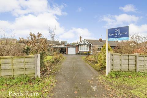 3 bedroom bungalow for sale, Congleton Road, Cheshire SK11