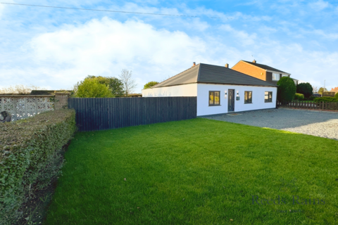 3 bedroom bungalow for sale, Wistow Road, North Yorkshire YO8