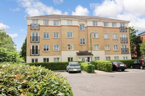 2 bedroom flat to rent, Bentall Place, Hampshire SP10