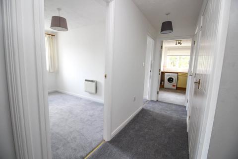 2 bedroom flat to rent, Bentall Place, Hampshire SP10