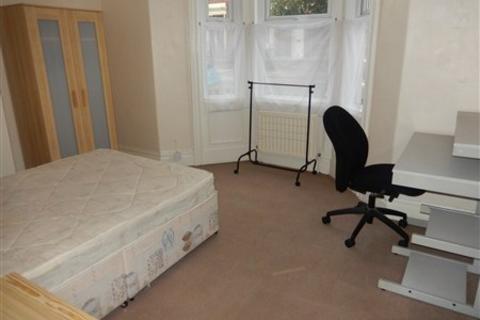 2 bedroom flat to rent, Helmsley Road, Newcastle upon Tyne, NE2 1RD