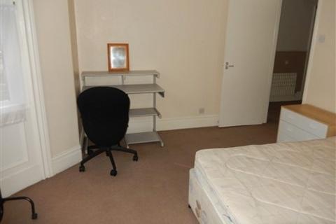 2 bedroom flat to rent, Helmsley Road, Newcastle upon Tyne, NE2 1RD