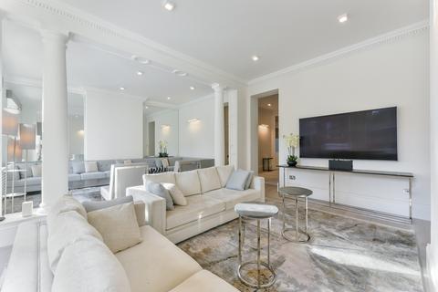 4 bedroom apartment to rent, Rutland Gardens, SW7