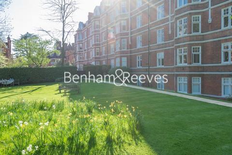 4 bedroom apartment to rent, East Heath Road, Hampstead NW3