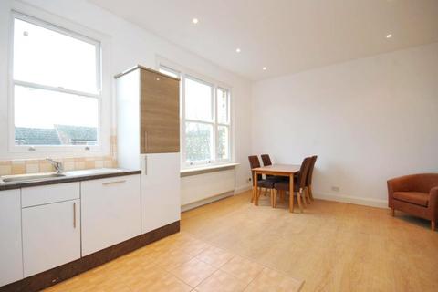 1 bedroom apartment to rent, Moray Mews, Finsbury Park, N7