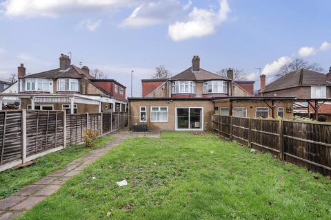 4 bedroom semi-detached house for sale, Great West Road,  Heston,  TW5