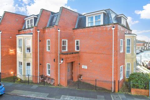 1 bedroom flat for sale, Dunbar Road, Southsea, Hampshire