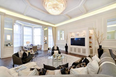 2 bedroom apartment for sale, Cadogan Square, Knightsbridge SW1X.
