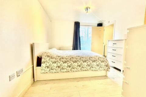 51 Cloudeseley Close, Sidcup, DA14 6TF