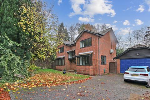 4 bedroom detached house for sale, Laurel Dene, East Grinstead, RH19