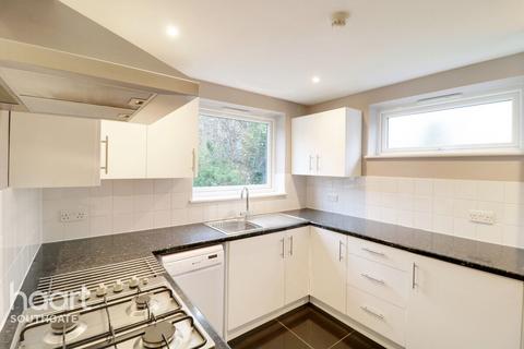 1 bedroom apartment for sale, Chaseville Park Road, London