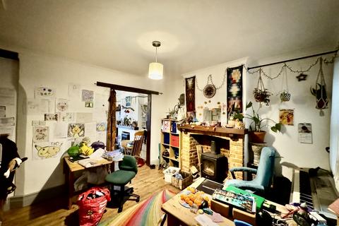 63 Bowden Road, Templecombe, BA8 0LF