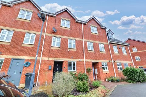 3 bedroom townhouse for sale, Mimosa Close, Bermuda Park, Nuneaton