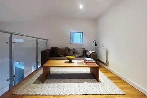 2 bedroom flat to rent, Alscot Road Southwark SE1