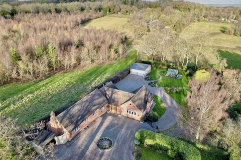 4 bedroom bungalow for sale, Roecliffe Road, Woodhouse Eaves, Loughborough