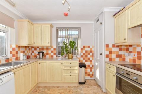 2 bedroom chalet for sale, Trapfield Close, Bearsted, Maidstone, Kent