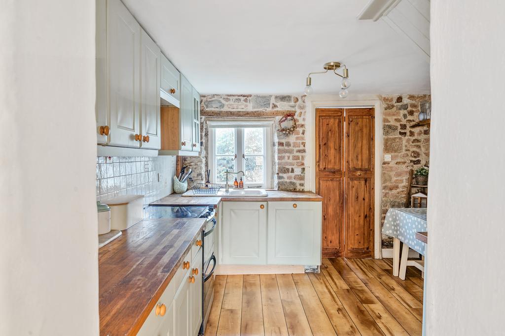 Kitchen / Breakfast Room