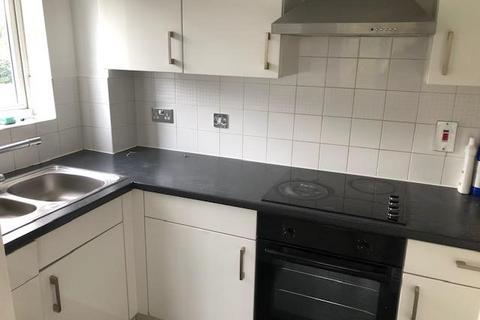 2 bedroom flat to rent, Fellowes Road, Peterborough