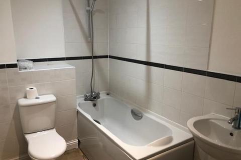 2 bedroom flat to rent, Fellowes Road, Peterborough