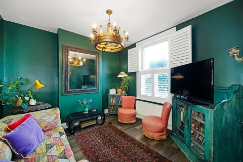 40 The Slade, London, SE18 2NB