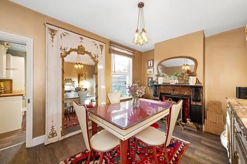 40 The Slade, London, SE18 2NB