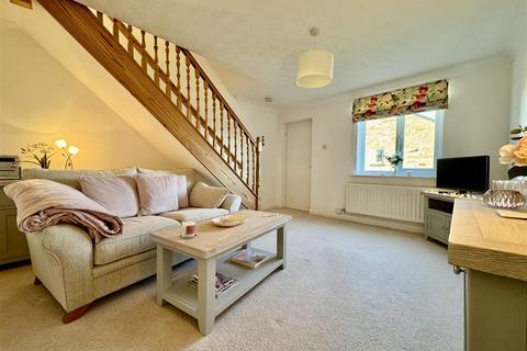 19 Blacksmiths Fold, Almondbury, Huddersfield, HD5 8XH