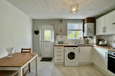 19 Blacksmiths Fold, Almondbury, Huddersfield, HD5 8XH