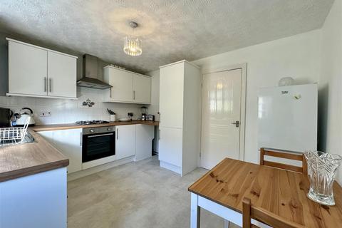 19 Blacksmiths Fold, Almondbury, Huddersfield, HD5 8XH