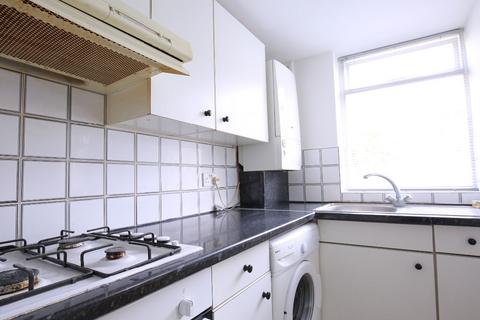 1 bedroom apartment to rent, Stoke Newington High Street, Stoke Newington, N16